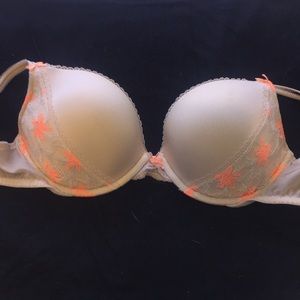 White push up bra